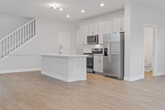 Building Photo - 4443 Providence Wy