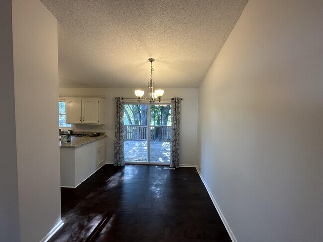 Building Photo - 3700 Bryant Cir