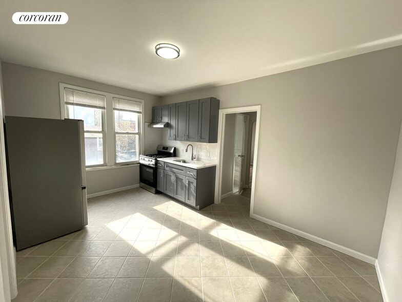 Building Photo - 314 Humboldt St