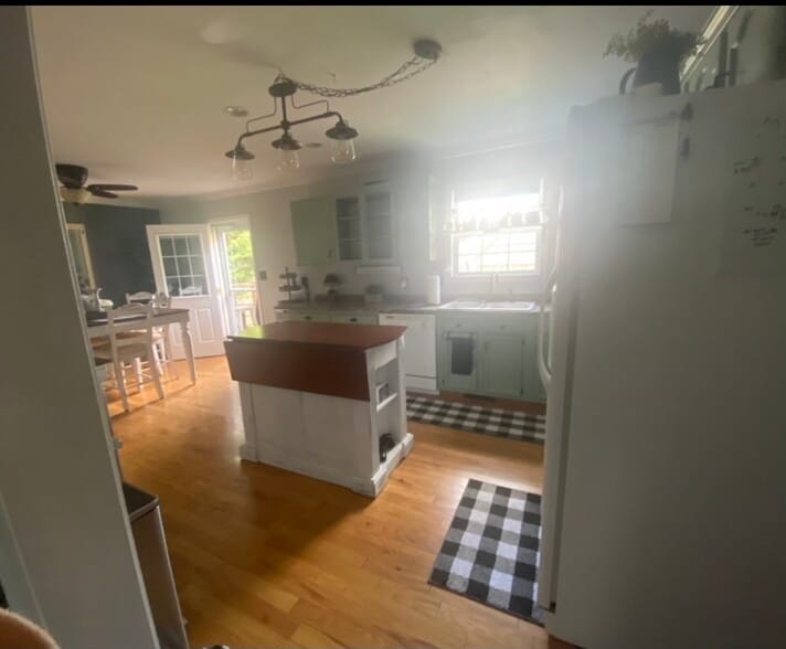 kitchen 5 - 25 Mill Stone Dr