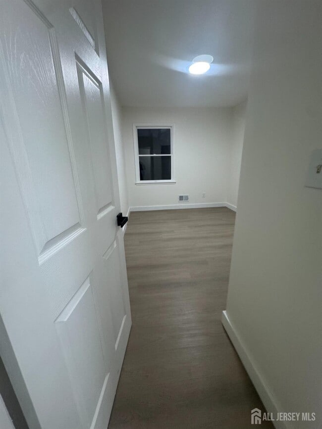 Building Photo - 84 Seabreeze Way