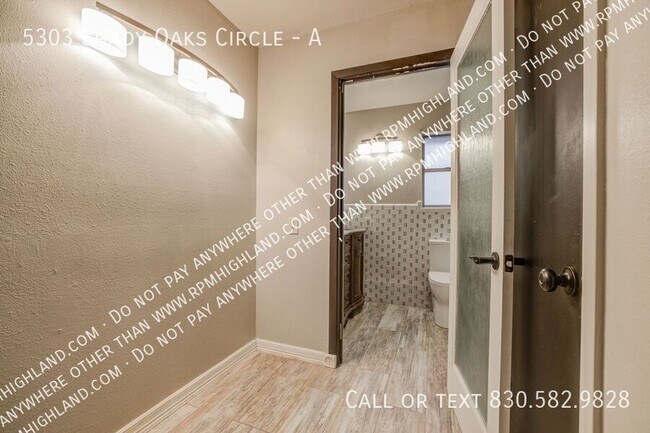 Building Photo - 5303 Shady Oak Cir