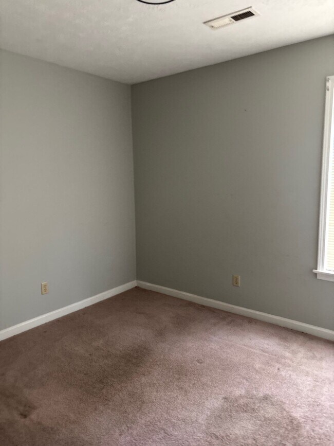 Building Photo - 407 S Washington Ave