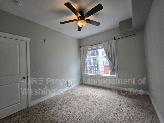 Building Photo - 1015 Railroad Ave