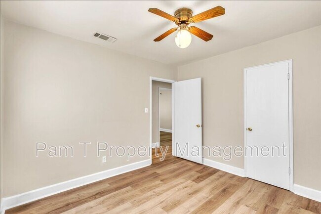 Building Photo - 9159 Ferguson Ave