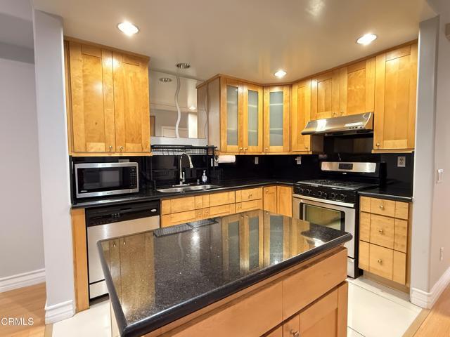 Building Photo - 96 N Craig Ave