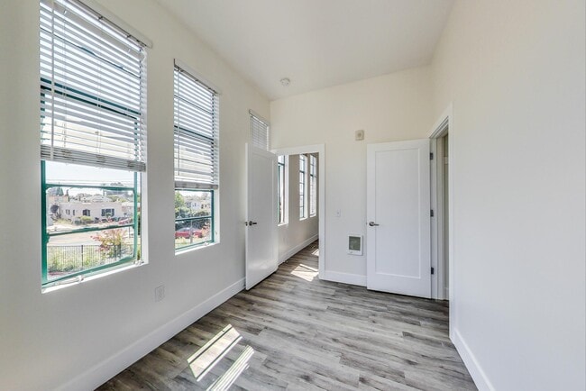 Floorplan - The Rose on Bond