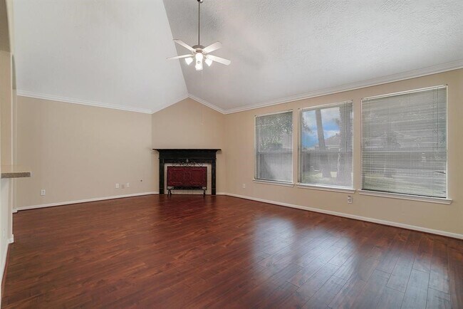 Building Photo - 7211 Emerald Run Ln