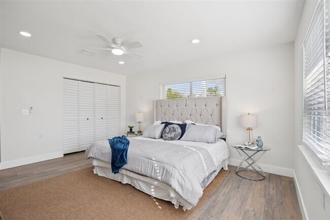 Building Photo - 1739 Bayou Grande Blvd NE