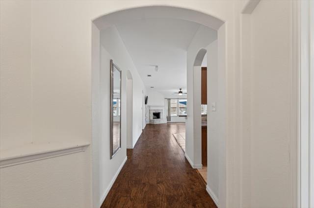 Building Photo - 3705 Redwood Cir