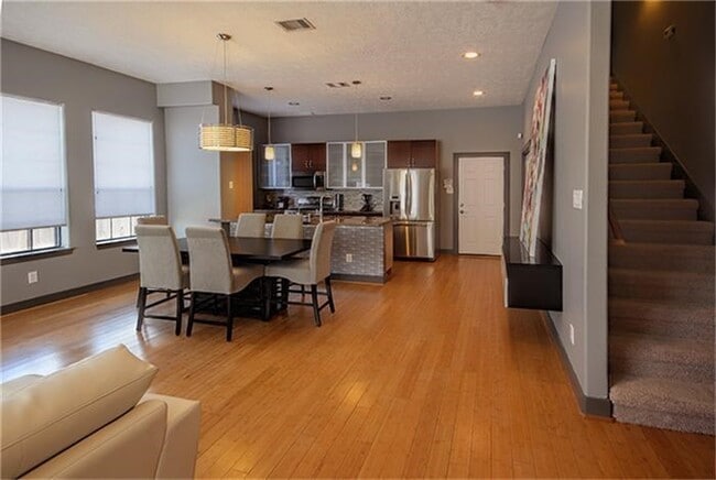 Building Photo - 1414 Emancipation Ave