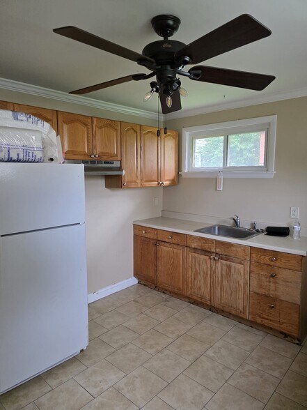 Building Photo - 540 Boquet St