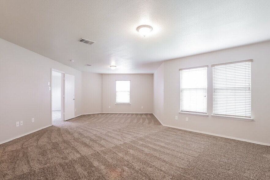 Building Photo - 7935 Raven Creek Ln