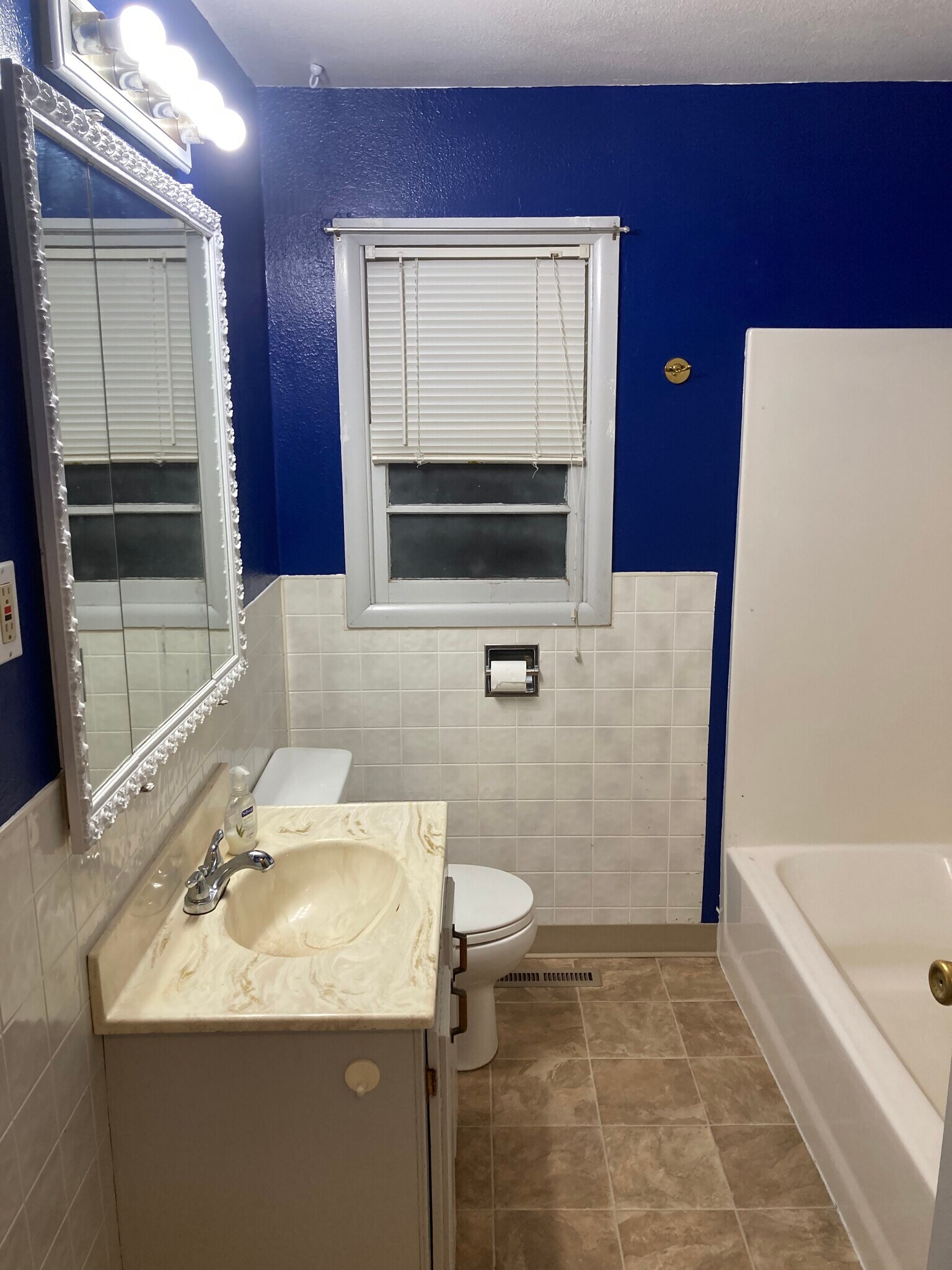 Building Photo - 2626 Southeast 92nd Avenue