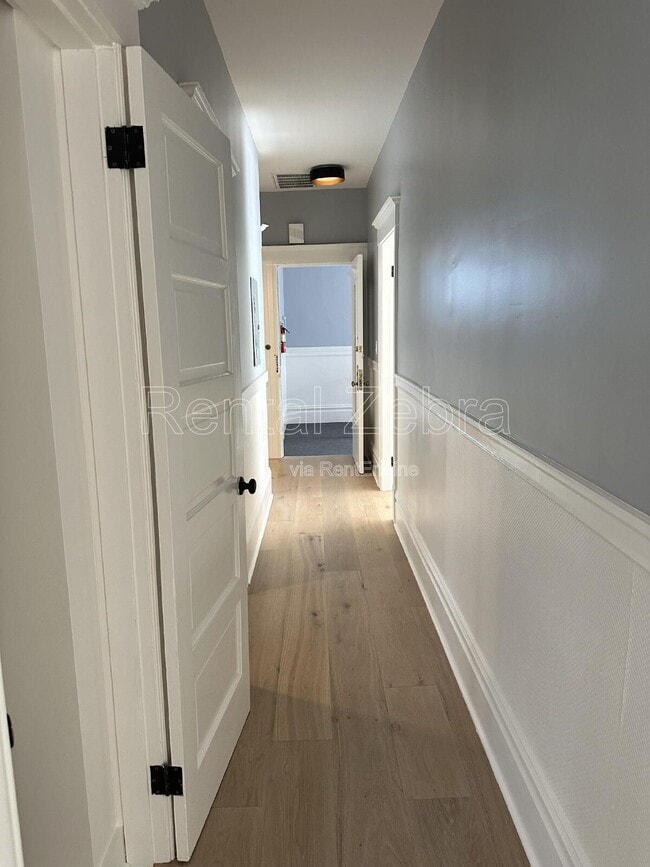 Building Photo - 1192 Pacific Ave