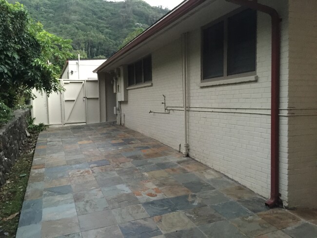 Building Photo - 3242 Kaohinani Dr