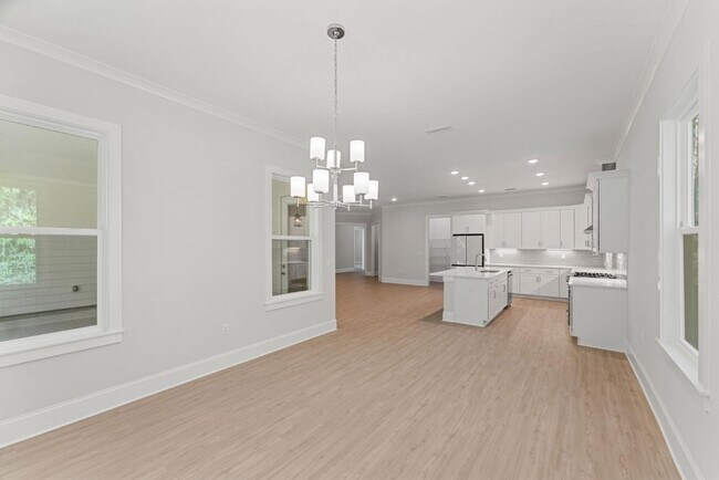 Building Photo - 287 J Hunter's Way S