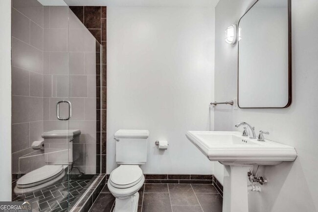 Building Photo - 400 Village Pkwy