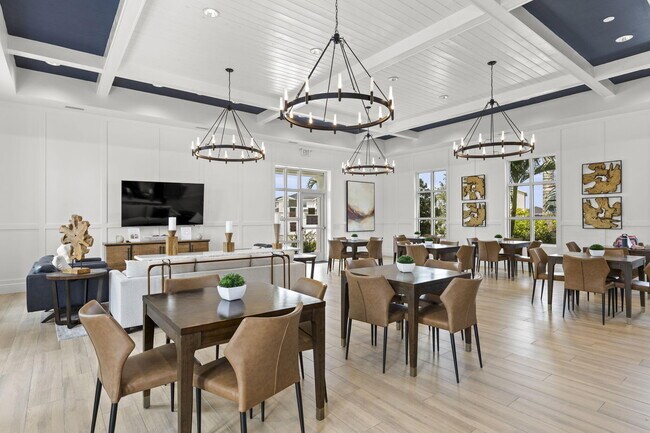 Building Photo - 12291 SW Forli Wy