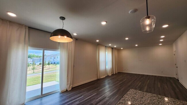 Building Photo - 4 Bedroom 2.5 Bathroom NEW Home in Wilson's Walk