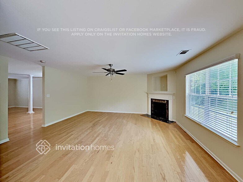 Building Photo - 14310 Waterlyn Dr