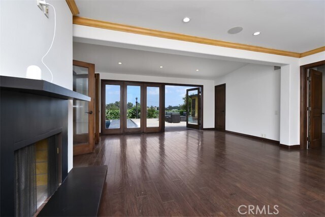 Building Photo - 3358 Red Rose Dr