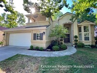 Building Photo - 2-Story Brookside Home- 4 Bedroom 3 Bath