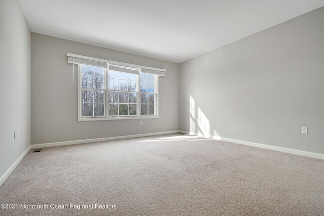 Building Photo - 44 Smock Ct