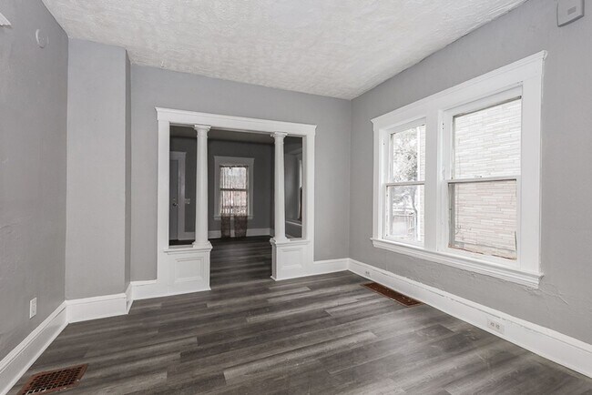 Building Photo - 2307 Garden Ave