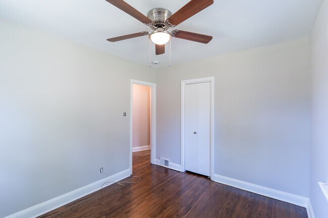 Building Photo - Rare 4 bed Gem in Marple Newtown