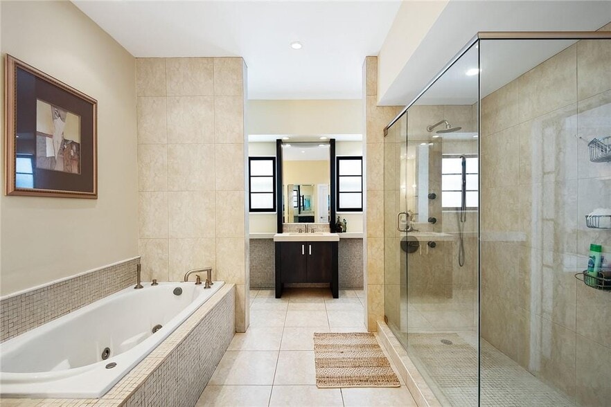 Building Photo - 3430 Galt Ocean Dr