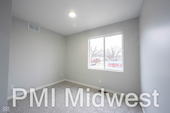 Building Photo - 2810 E Michigan St