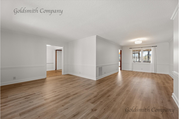 Building Photo - 208 Yellow Poplar Ct