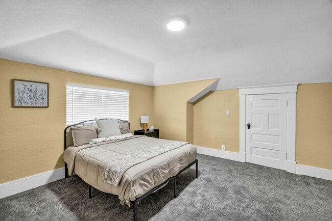 Building Photo - FULLY FURNISHED HISTORIC CHARMER BETWEEN UNR & DOWNTOWN – UTILITIES INCLUDED, MODERN UPGRADES, PR...