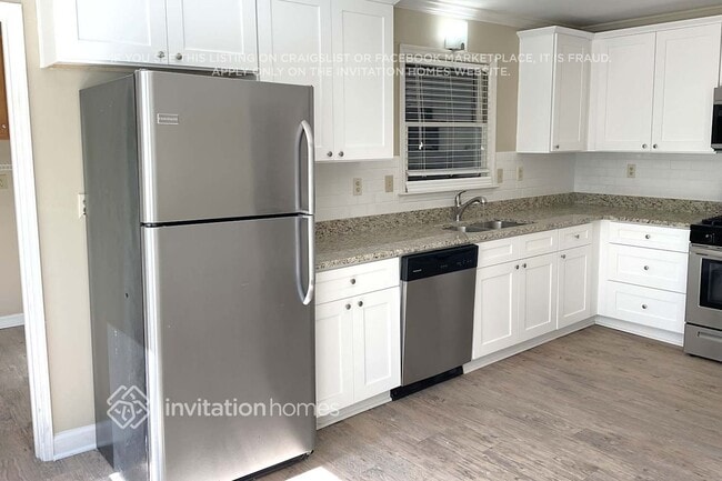 Building Photo - 865 Trailside Ln SW