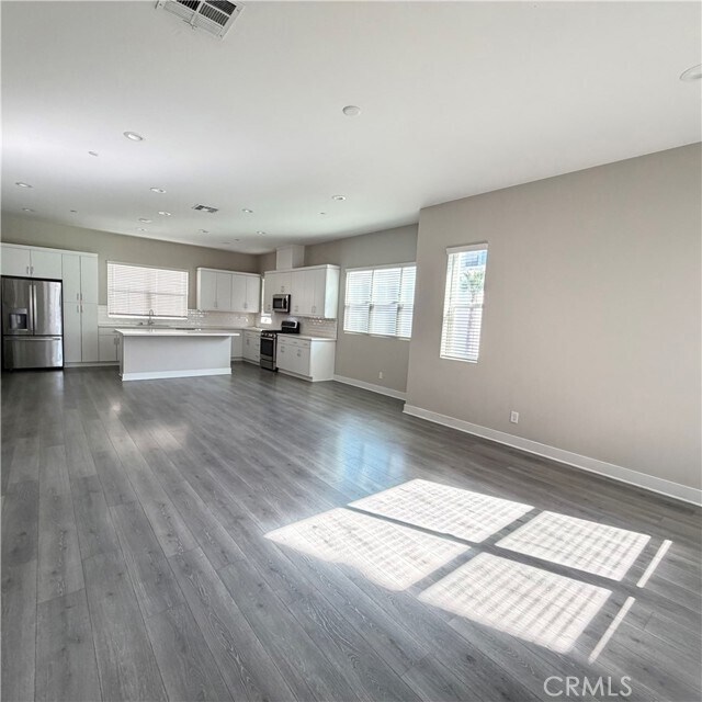 Building Photo - 981 E Mason Ln