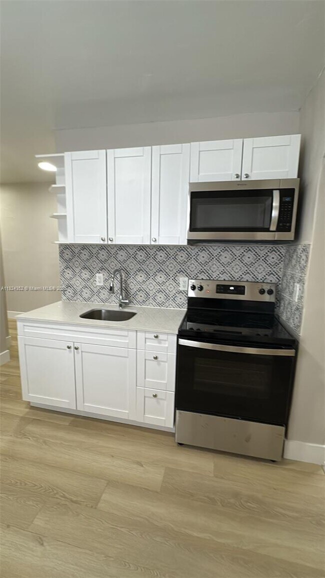 Primary Photo - 2960 W Flagler St