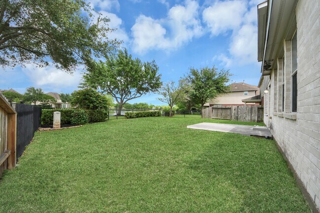 Building Photo - 13127 Barn Course Dr