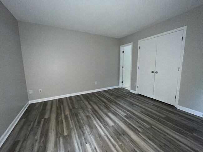 Building Photo - 3561 Mill Run