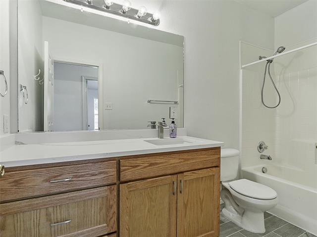 Building Photo - 4700 Brighton Dr