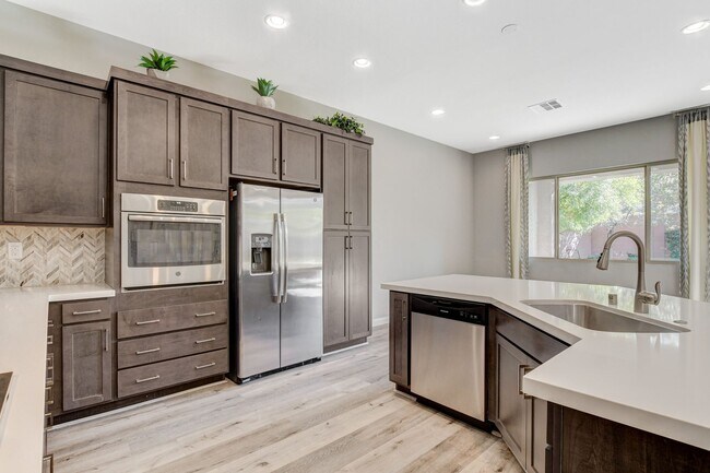 Building Photo - Bermuda & Pyle