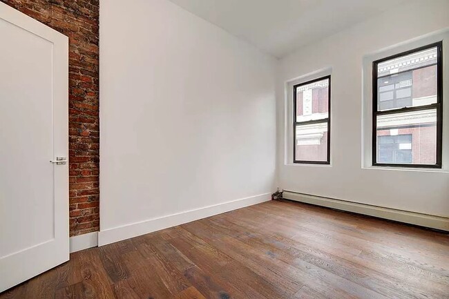 Building Photo - 106 Ridge Street