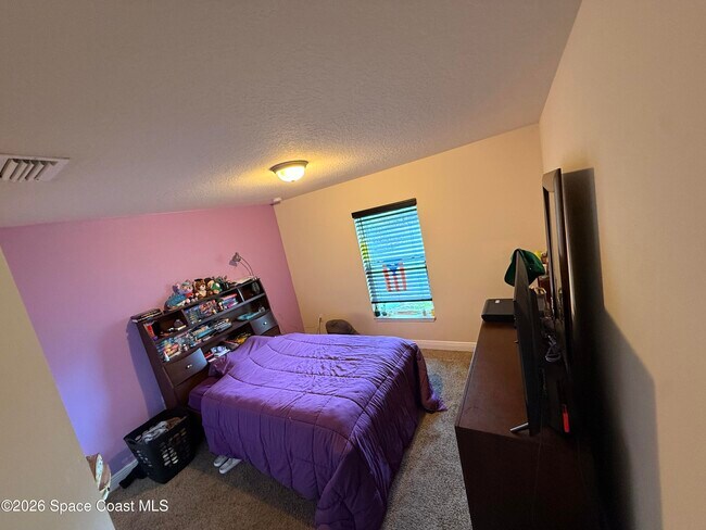 Building Photo - 210 Krassner Dr