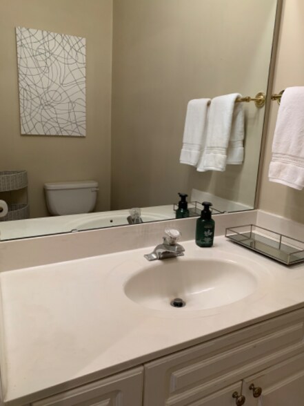 Building Photo - 18738 Silver Quay Dr