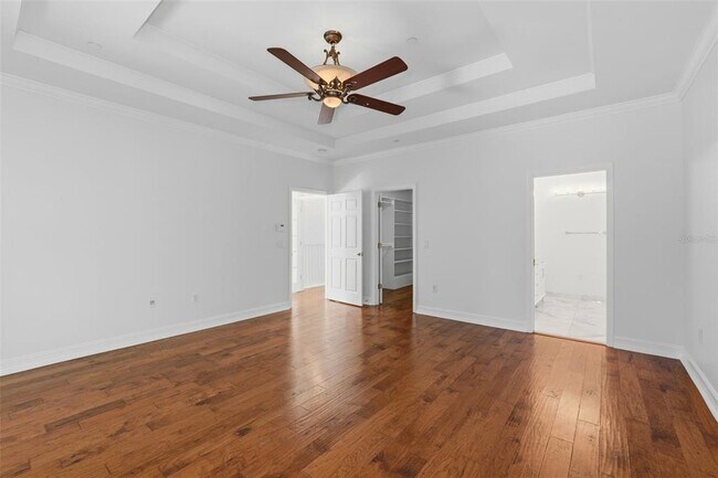 Building Photo - 815 Lake Evalyn Dr