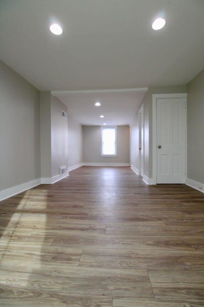 Building Photo - Spacious Single-Family Home on Penn St