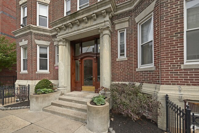 Building Photo - 108-112 Jersey Street