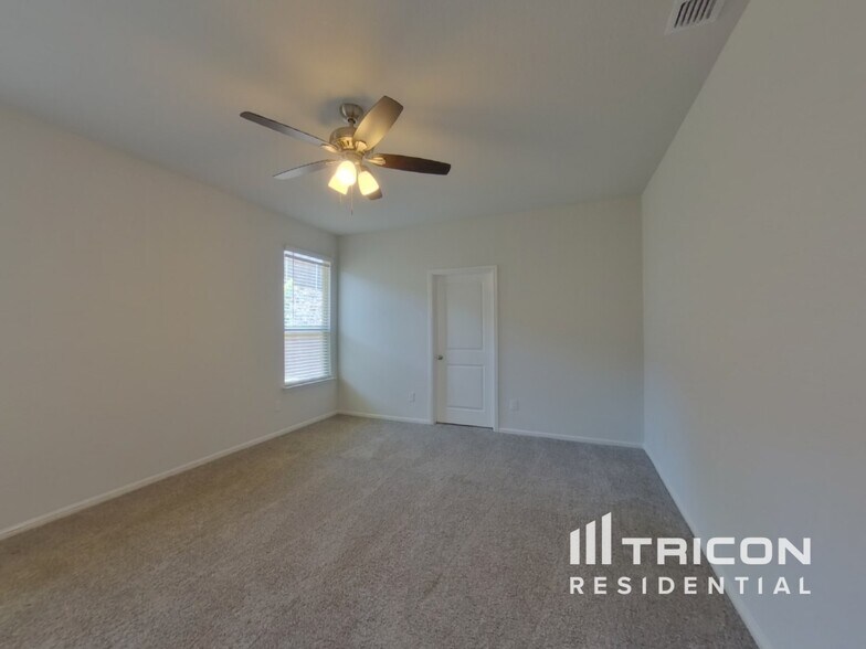 Building Photo - 2404 Sunset Beach Ct