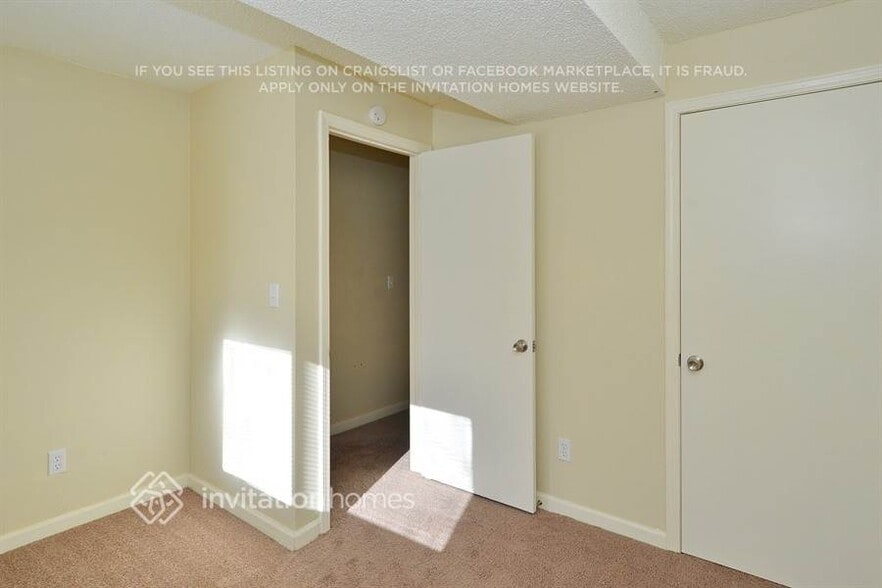 Building Photo - 17634 Snowberry Way