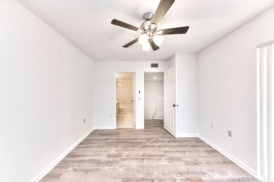 Building Photo - 5731 57th Way